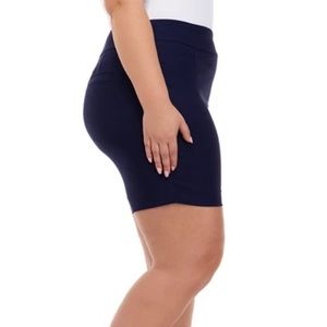 Kim Rogers trouser shorts with elastic waist band